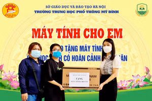 Chương trình “Máy tính cho em” nhằm giúp đỡ cho những học sinh có hoàn cảnh khó khăn thiếu thiết bị học tập.