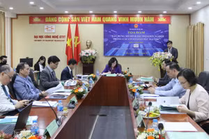 Quang cảnh buổi tọa đàm.