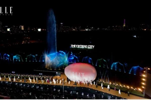 Sàn diễn đặc biệt tạo nên thành công của ELLE Fashion Show 2022 