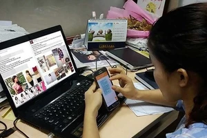 Mẹo mua sắm để không 'cháy túi' khi lướt Shopee, Lazada