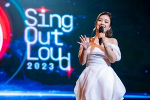 Dương Hoàng Yến ngồi ‘ghế nóng’ Sing Out Loud mùa hai