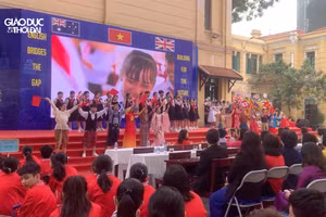 Học sinh Hà Nội hào hứng tại Festival tiếng Anh