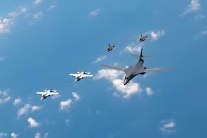 Mỹ và Nhật Bản tiến hành cuộc tập trận quy mô lớn ở khu vực Ấn Độ - Thái Bình Dương