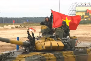 Xem màn thi đấu ấn tượng của đội tăng Việt Nam tại Army Games