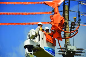 Theo giới chuyên gia, nếu chọn tính điện một giá, hộ dùng ít có thể phải chịu tiền điện cao hơn trước đây, trong khi dùng nhiều lại được giảm.