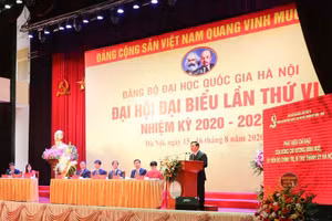 Bí thư Thành ủy Hà Nội Vương Đình Huệ phát biểu chỉ đạo Đại hội