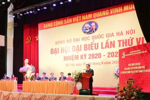 Bí thư Thành ủy Hà Nội Vương Đình Huệ phát biểu chỉ đạo Đại hội