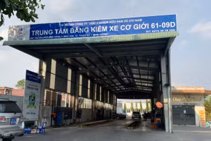 Trung tâm đăng kiểm 61-09D ở Bình Dương bị khám xét