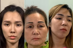 3 mẹ con lột quần áo cô gái 18 tuổi để đánh ghen bị khởi tố