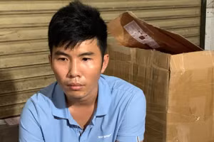 Nguyễn Đức Lương làm việc với cơ quan chức năng.