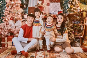 Bà xã Phan Văn Đức khoe ảnh 'về với biển'