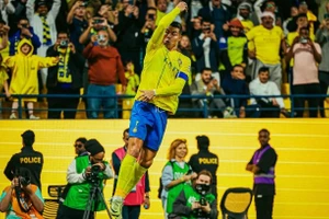 Ronaldo thăng hoa, vượt Messi ở thống kê ‘lạ’ 