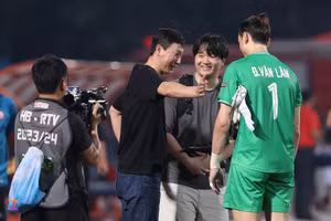 Đặng Văn Lâm và loạt cựu binh trở lại tuyển Việt Nam 