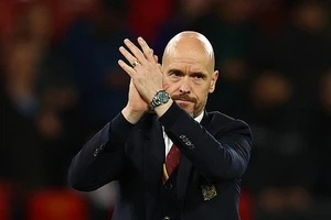 Man Utd ‘phũ phàng’ với HLV Ten Hag 