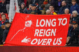 Cổ động viên kéo đến kín sân tri ân HLV Klopp, Liverpool thắng đậm tại Cup FA 