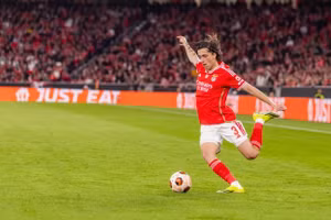 Cầu thủ đầu tiên chính thức rời Man Utd hè 2024 