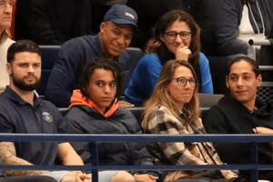 Gia đình Mbappe có ‘động thái lạ’ tại Tây Ban Nha 