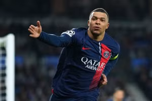 Vừa ‘dứt tình’, Mbappe và PSG đấu tố lẫn nhau 