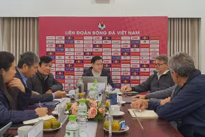 HLV Troussier được VFF đặt niềm tin trước thềm đấu Indonesia 