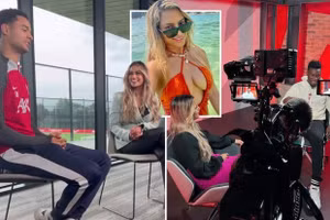 Vóc dáng hoàn hảo của phóng viên xinh đẹp kênh Sky Sports 