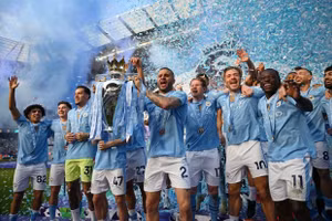 Chùm ảnh: Man City vô địch, làm nên lịch sử Ngoại hạng Anh 