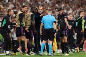 Trọng tài xin lỗi Bayern Munich vì ‘phạm sai lầm nghiêm trọng’ 