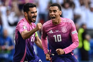 Chùm ảnh: Đội bóng đầu tiên vượt qua vòng bảng EURO 2024 