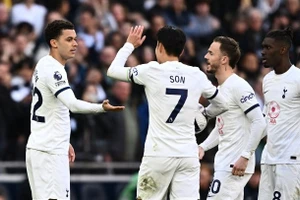 Son Heung-min giúp Tottenham sáng cửa dự Champions League 