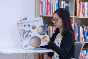 Quyển sách thuyết minh trực quan nhất về Hệ Mặt Trời.
