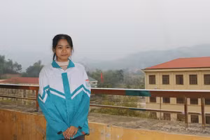 Em Triệu Thủy Vi, học sinh trường THPT Võ Nhai (Thái Nguyên)