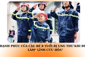 Hạnh phúc của cậu bé 8 tuổi bị ung thư khi được làm 'lính cứu hỏa'