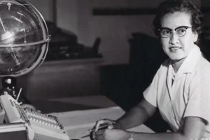 Katherine Johnson làm việc tại Trung tâm nghiên cứu Langley của NASA năm 1962. 