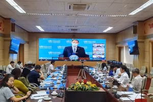 TS Takeshi Kasai - Giám đốc WHO Tây Thái Bình Dương phát biểu tại kỳ họp trực tuyến. Ảnh: Bộ Y tế cung cấp