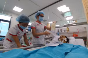 Một ca điều trị đột quỵ tại Trung tâm Đột quỵ tim mạch Cần Thơ. Ảnh: BVCC.