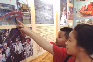 Nhà trưng bày Hoàng Sa là nơi giúp thế hệ trẻ được giáo dục tình yêu với biển, đảo của Tổ quốc.