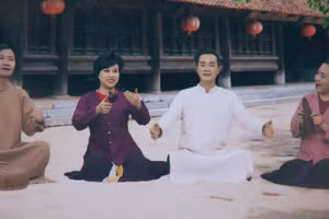 Nhóm Xẩm Hà thành trong MV “Tiễu trừ Corona”.