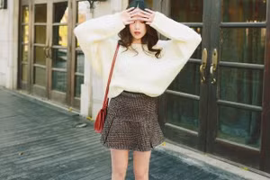 4 kiểu quần hoàn hảo khi mặc cùng áo len