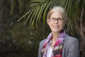 Hiệu trưởng Trường Đại học Auckland - bà Dawn Freshwater.