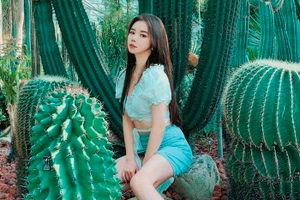 Hot girl Trung Quốc với 10 triệu follow lộ nhan sắc đen sạm, mũm mĩm