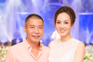 NSND Công Lý kết hôn: Chuyện bất ngờ từ một tin nhắn