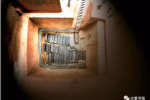 Bí ẩn 46 thi thể thiếu nữ phát sáng trong mộ cổ 2.500 năm