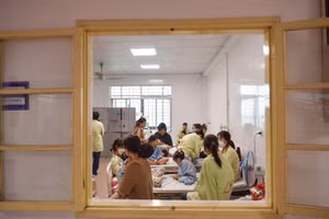 Hà Nội gia tăng trẻ nhập viện do virus gây suy hô hấp