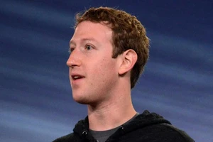 CEO Facebook: Apple nên bán thiết bị với giá rẻ hơn