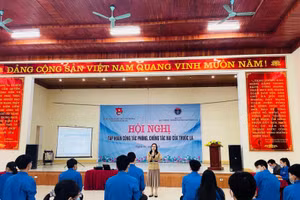 Chương trình truyền thông phòng chống tác hại thuốc lá tại Trường THPT Lê Hồng Phong (huyện Hưng Nguyên, Nghệ An).