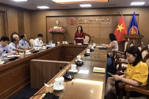 Thứ trưởng Ngô Thị Minh phát biểu tại buổi Tọa đàm.