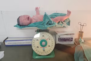 Tới nay, sản phụ và trẻ đều an toàn. Ảnh: BVCC.