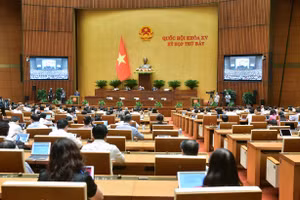 Quốc hội thảo luận về dự án Luật Địa chất và khoáng sản chiều 28/6.