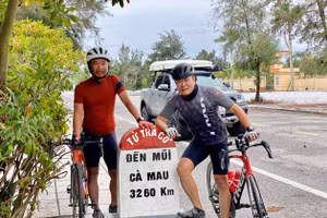 Khởi hành từ cực Nam Tổ quốc – cột mốc 3.260 km Cà Mau.