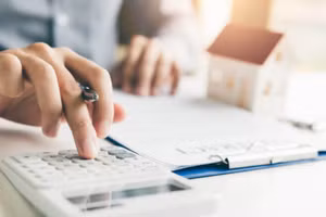 Chỉ cần bỏ một chút thời gian lập bảng kế hoạch chi tiêu để tránh đáng tiếc về sau (hình minh họa)