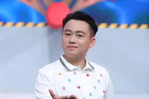 Diễn viên hài Hữu Tín.